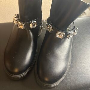 Art Class Boots girls size 4 - NWOT